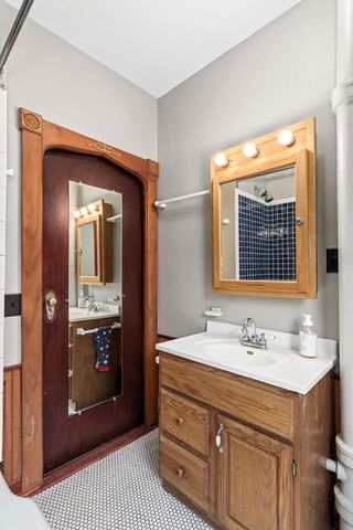 1230 Bay Shore DRIVE, Oshkosh, WI 54901