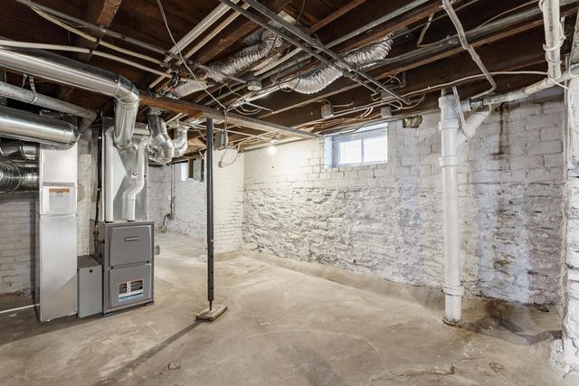 1230 Bay Shore DRIVE, Oshkosh, WI 54901