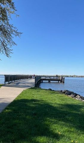 1230 Bay Shore DRIVE, Oshkosh, WI 54901