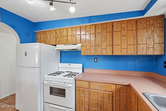 3340 E Bermuda Street, Tucson, AZ 85716