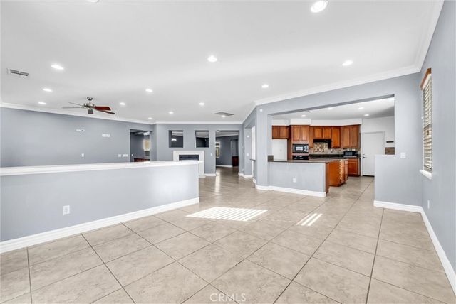 519 Cedarbrook Lane, Corona, CA 92879