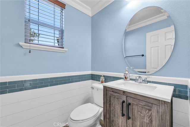 519 Cedarbrook Lane, Corona, CA 92879