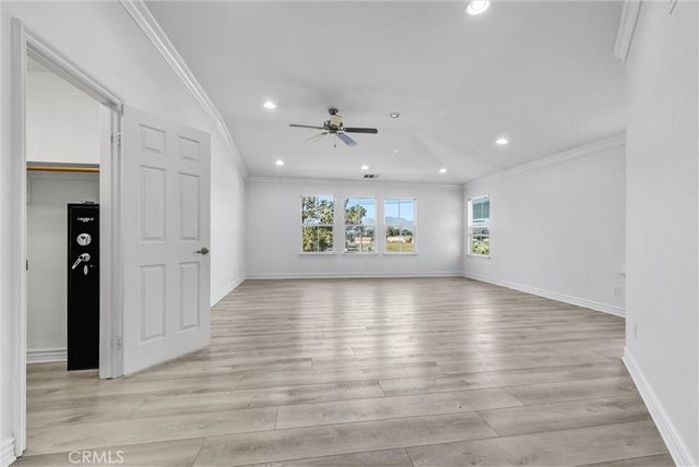 519 Cedarbrook Lane, Corona, CA 92879