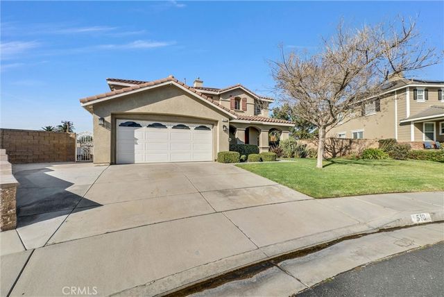 519 Cedarbrook Lane, Corona, CA 92879