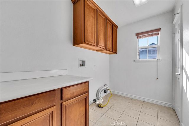 519 Cedarbrook Lane, Corona, CA 92879