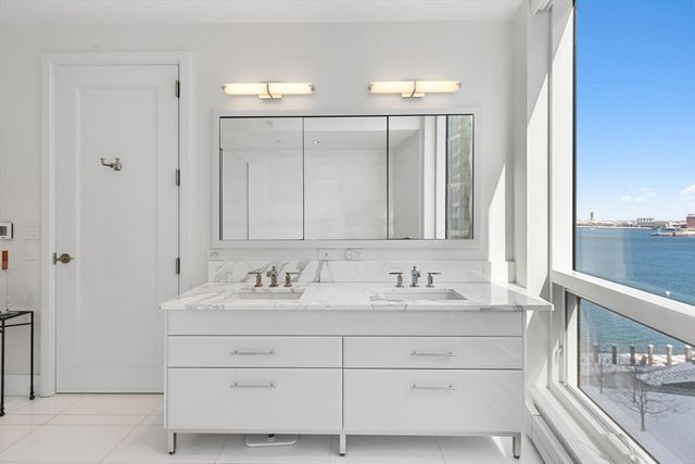 22 Liberty Dr 8F, Boston, MA 02210