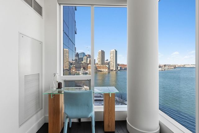 22 Liberty Dr 8F, Boston, MA 02210