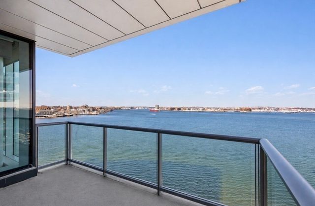 22 Liberty Dr 8F, Boston, MA 02210
