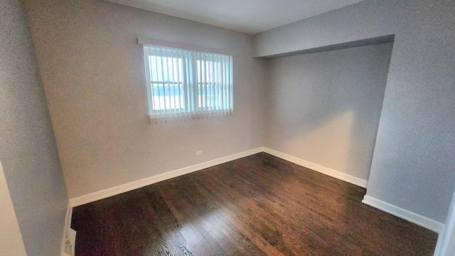 1008 N Milwaukee Avenue 1, Libertyville, IL 60048