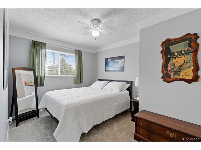 501 Locust Grove Dr, Fort Collins, CO 80521