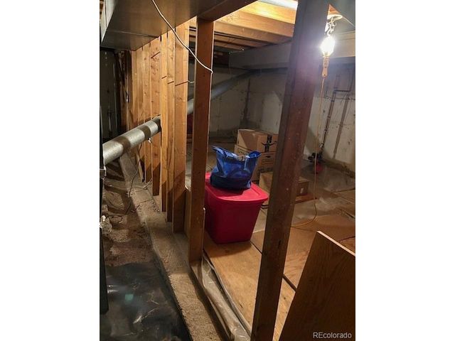 501 Locust Grove Dr, Fort Collins, CO 80521