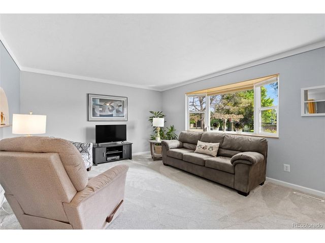 501 Locust Grove Dr, Fort Collins, CO 80521