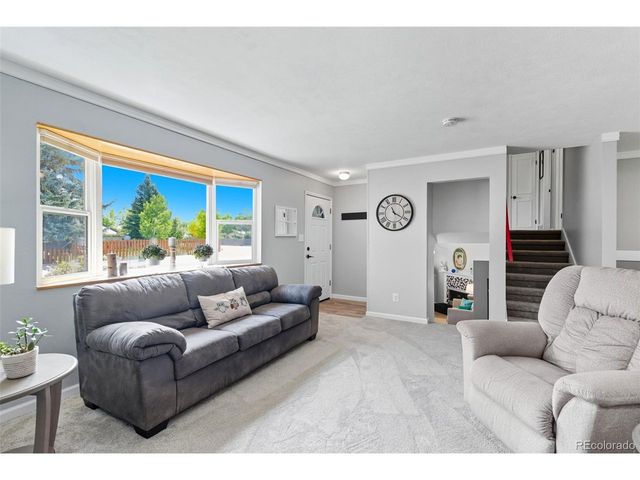 501 Locust Grove Dr, Fort Collins, CO 80521