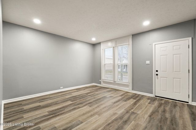 2222 Duncan St, Louisville, KY 40212