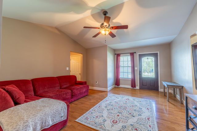1299 E Pittsburg Church Road, London, KY 40741