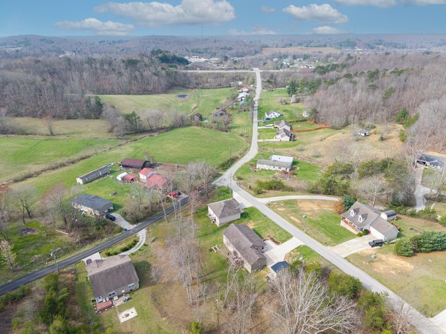 1299 E Pittsburg Church Road, London, KY 40741