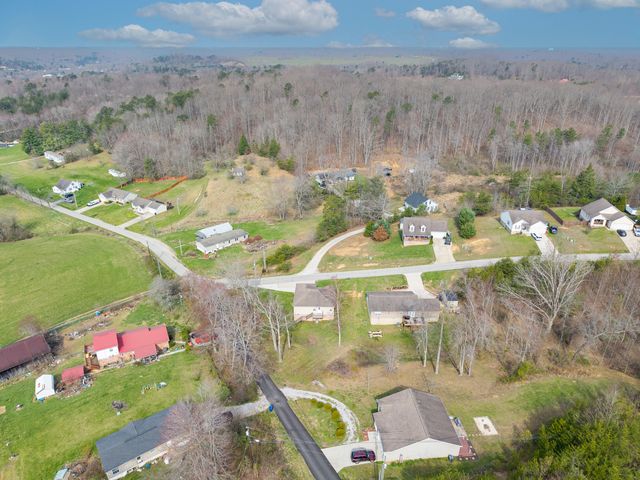 1299 E Pittsburg Church Road, London, KY 40741