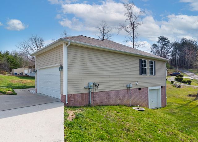 1299 E Pittsburg Church Road, London, KY 40741