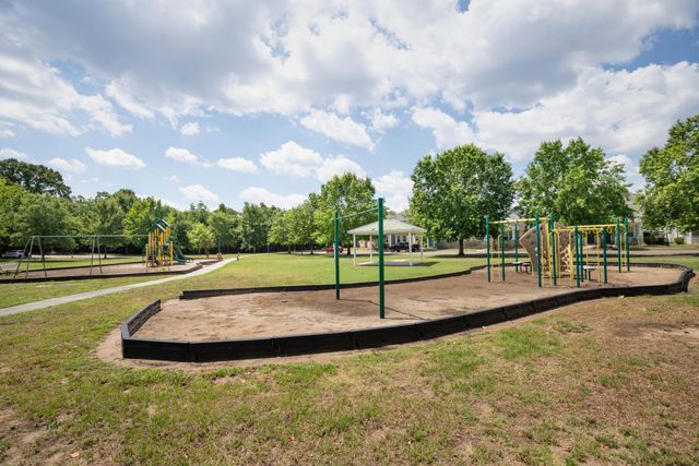 3931 Four Poles Park Drive, North Charleston, SC 29405