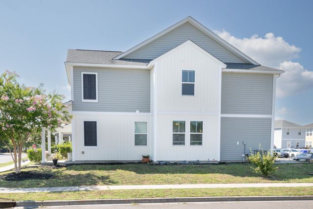 3931 Four Poles Park Drive, North Charleston, SC 29405