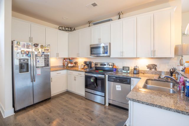 3931 Four Poles Park Drive, North Charleston, SC 29405