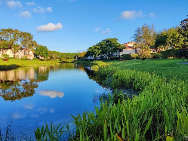 5139 Europa Drive H, Boynton Beach, FL 33437