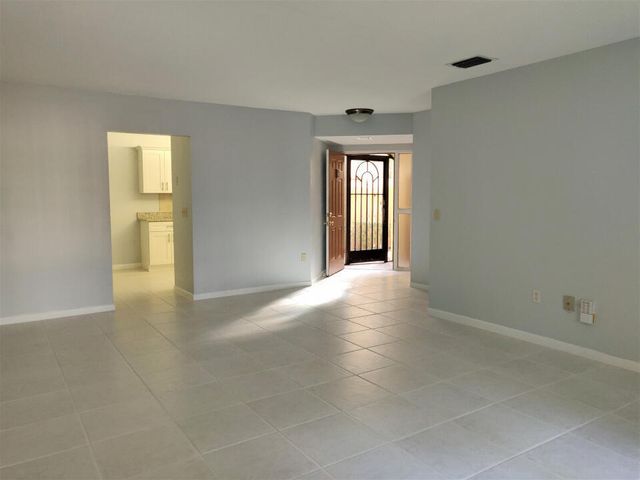 5139 Europa Drive H, Boynton Beach, FL 33437