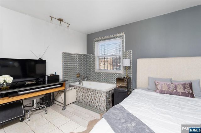 214 Morris Street, Fairview, NJ 07022