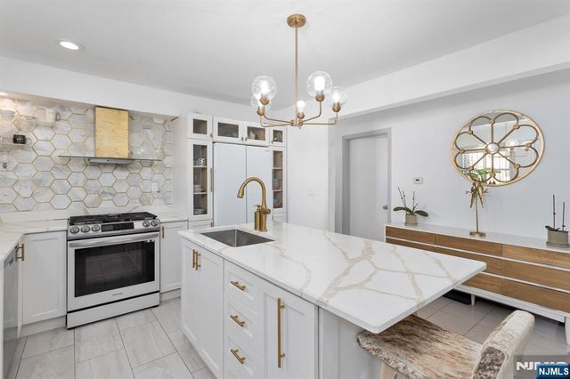 214 Morris Street, Fairview, NJ 07022