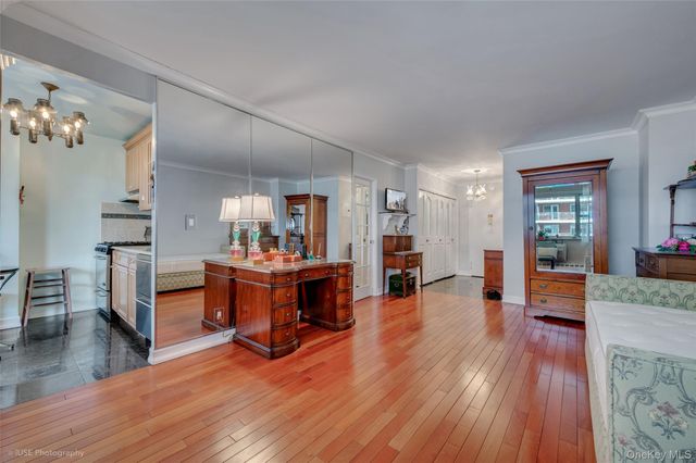 52-30 39th Drive 4K, Woodside, NY 11377