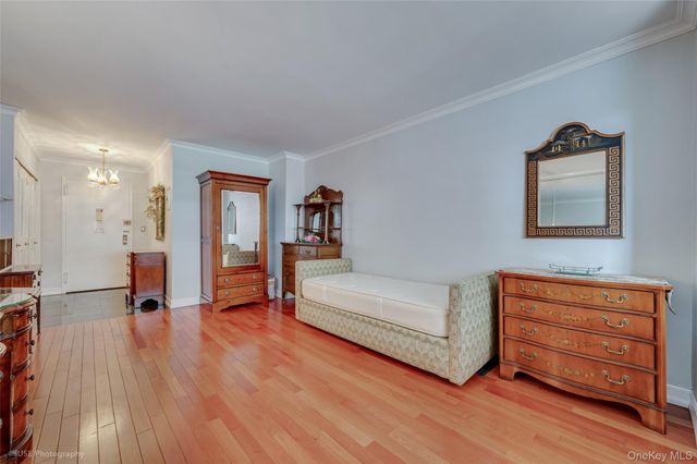 52-30 39th Drive 4K, Woodside, NY 11377