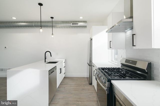 2827 EDGEMONT ST, Philadelphia, PA 19134