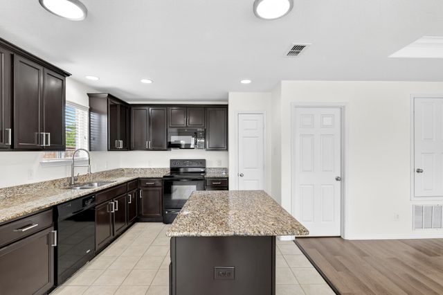 1800 Christopher Creek Drive, Little Elm, TX 75068