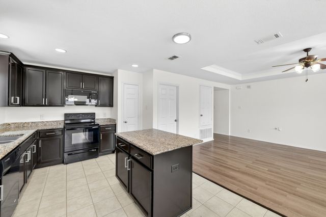 1800 Christopher Creek Drive, Little Elm, TX 75068