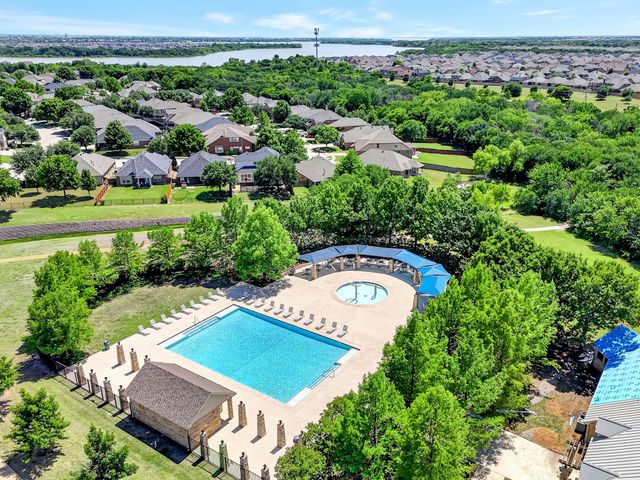 1800 Christopher Creek Drive, Little Elm, TX 75068
