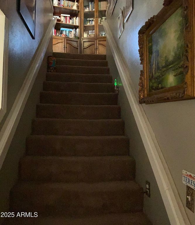 Image 4 of property listing at 16040 S ELIZABETH Place, Arizona City, AZ 85123