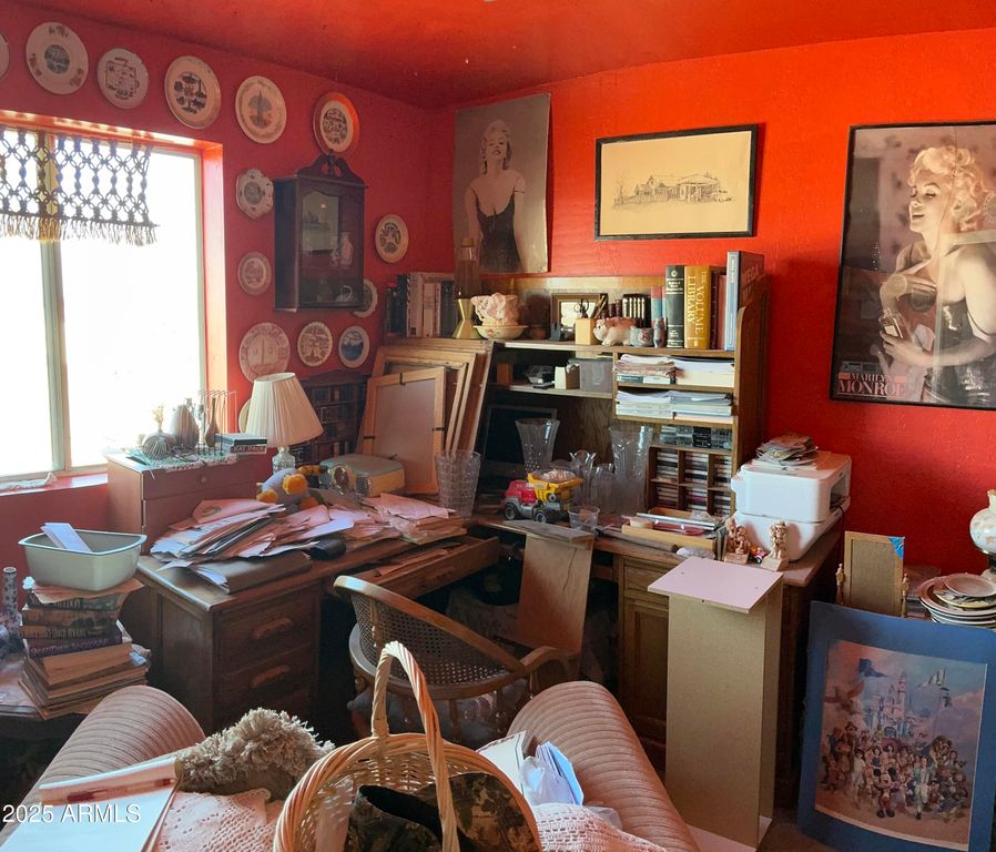 Image 6 of property listing at 16040 S ELIZABETH Place, Arizona City, AZ 85123