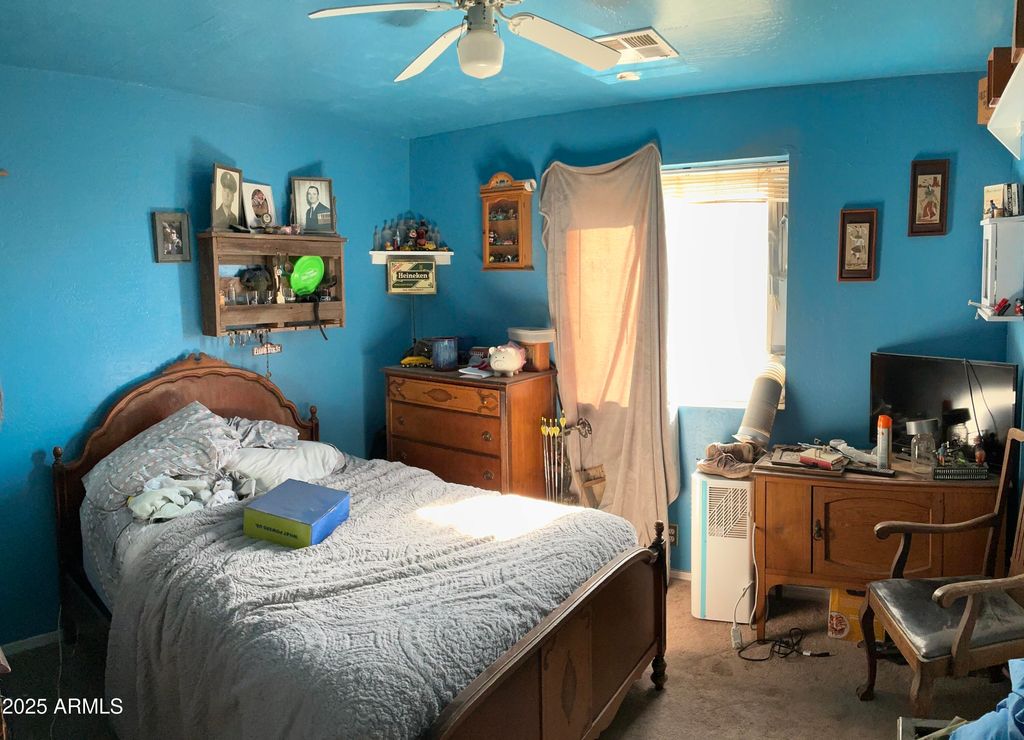 Image 7 of property listing at 16040 S ELIZABETH Place, Arizona City, AZ 85123