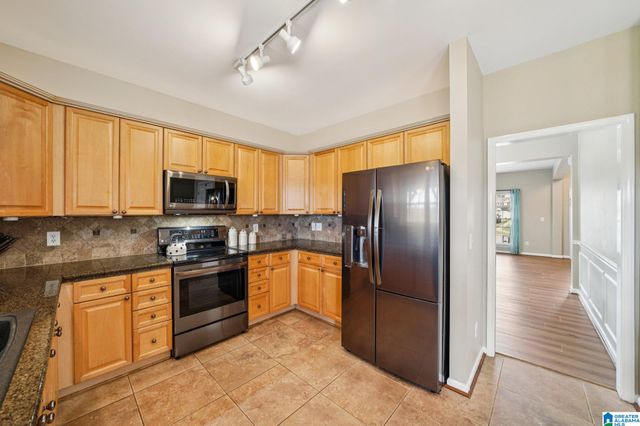 320 STONECREEK CIRCLE, Helena, AL 35080