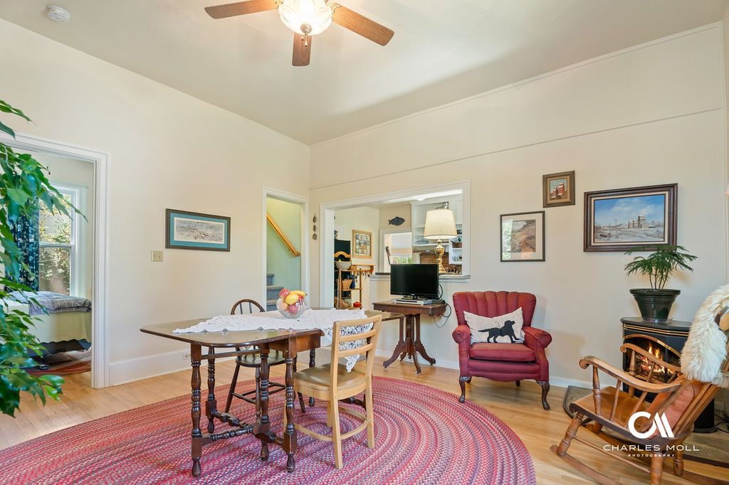 Image 13 of property listing at 20 N Howie Street, Helena, MT 59601
