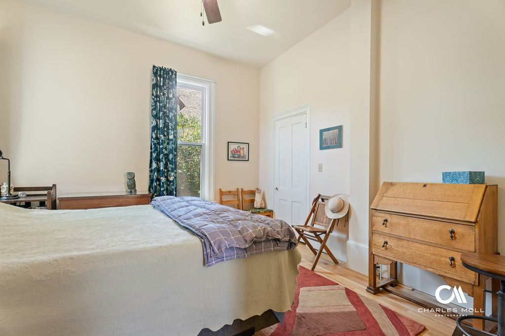 Image 14 of property listing at 20 N Howie Street, Helena, MT 59601