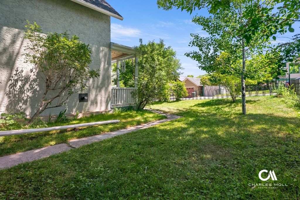 Image 39 of property listing at 20 N Howie Street, Helena, MT 59601