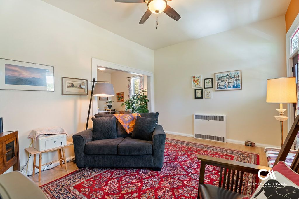 Image 7 of property listing at 20 N Howie Street, Helena, MT 59601