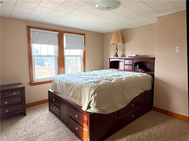 591 Virginia Ave, Ambridge, PA 15003