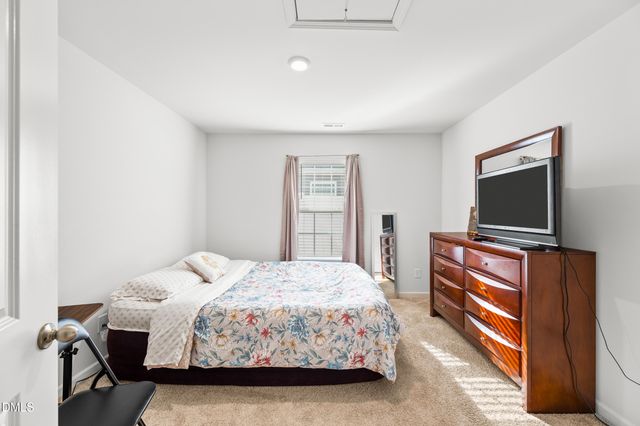 1441 N Wilshire Court, Kinston, NC 28504