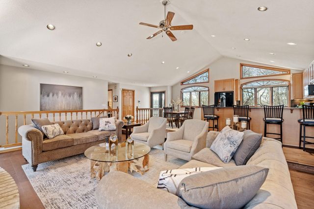 1201 93rd Street E, Inver Grove Heights, MN 55077