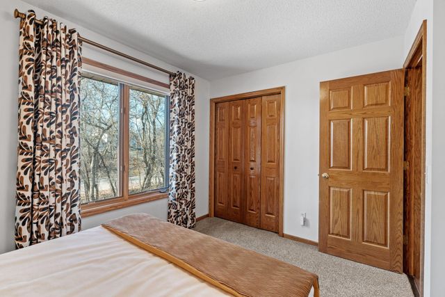 1201 93rd Street E, Inver Grove Heights, MN 55077