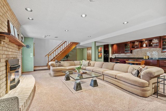 1201 93rd Street E, Inver Grove Heights, MN 55077