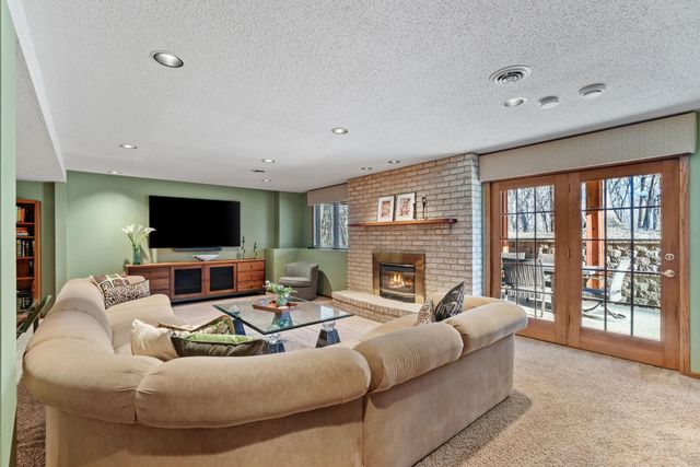 1201 93rd Street E, Inver Grove Heights, MN 55077