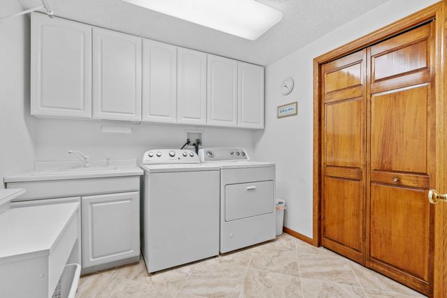 1201 93rd Street E, Inver Grove Heights, MN 55077